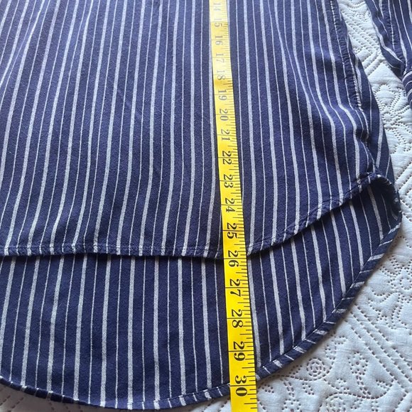 Universal Thread Womens Long Sleeve Blue Striped Collard Blouse Top Size M - Picture 6 of 6